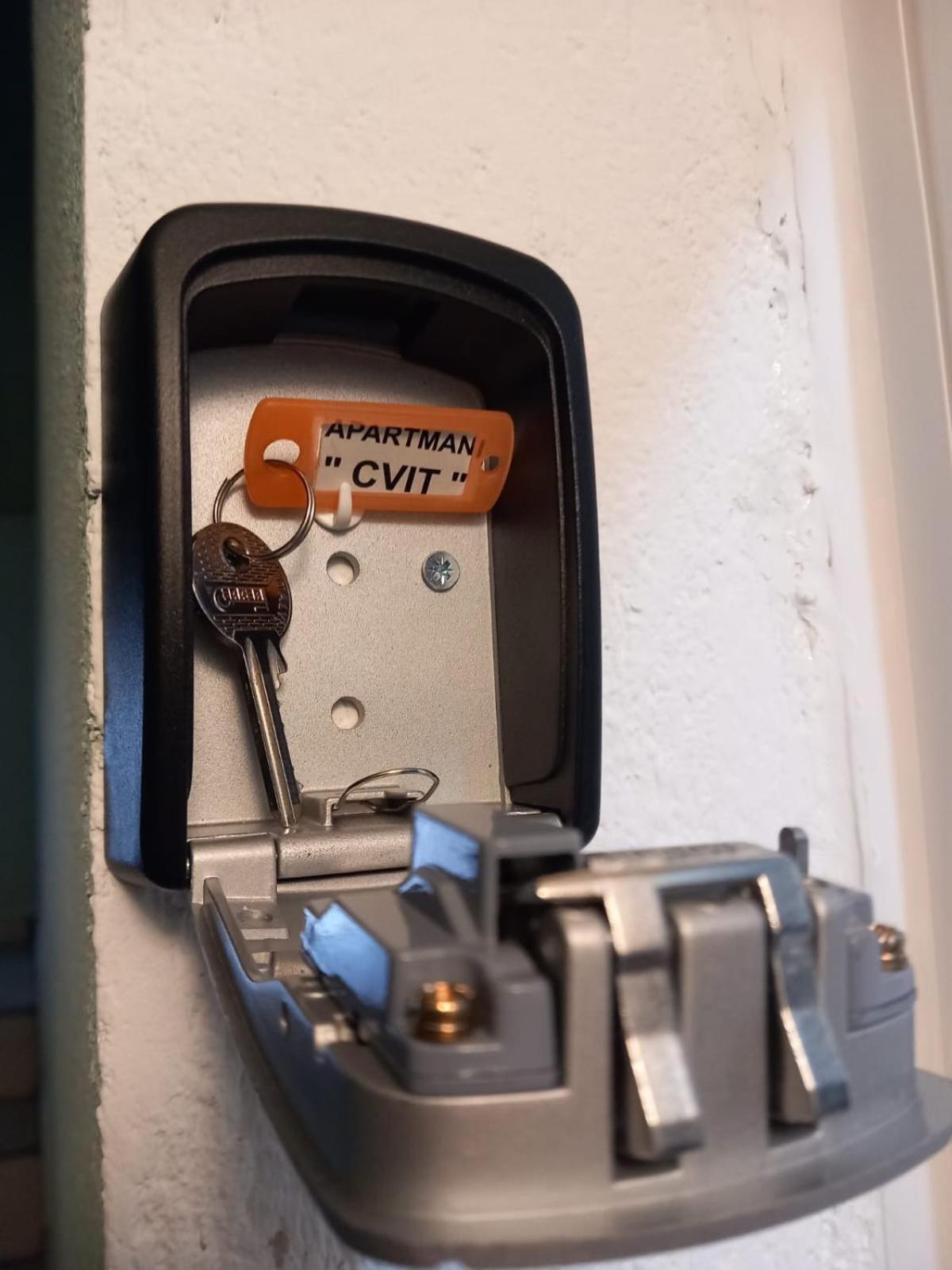 קרלובג Apartmani 'Cvit' מראה חיצוני תמונה